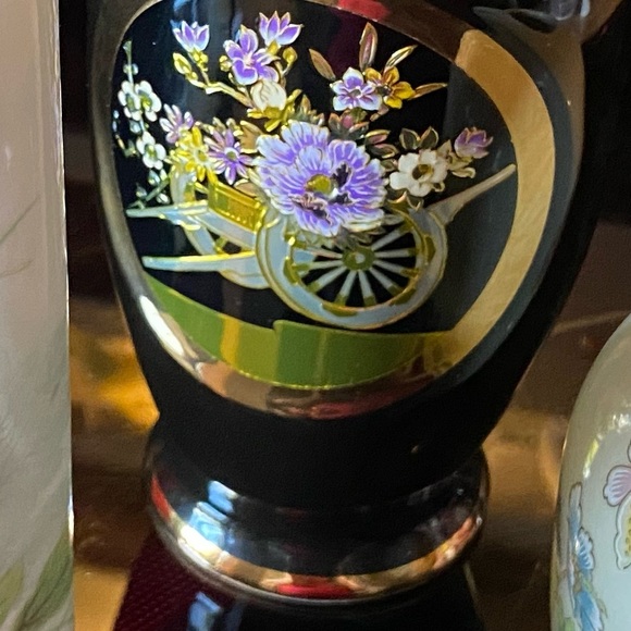 2 Ceramic Vases Between8-10”Used Condition w/24kt Art/Chokin-Beautiful/Different - Picture 11 of 16